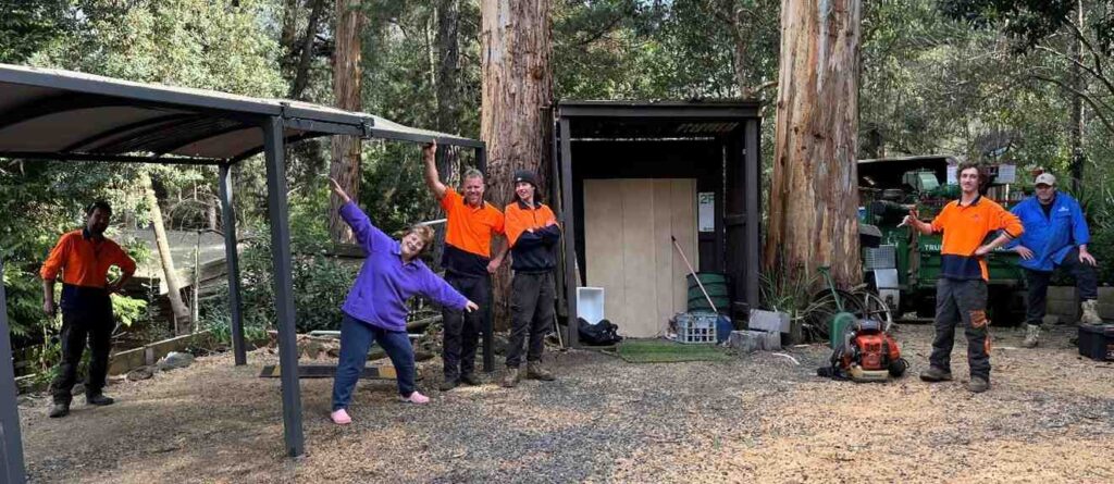 Melbourne-homeowner-with-team